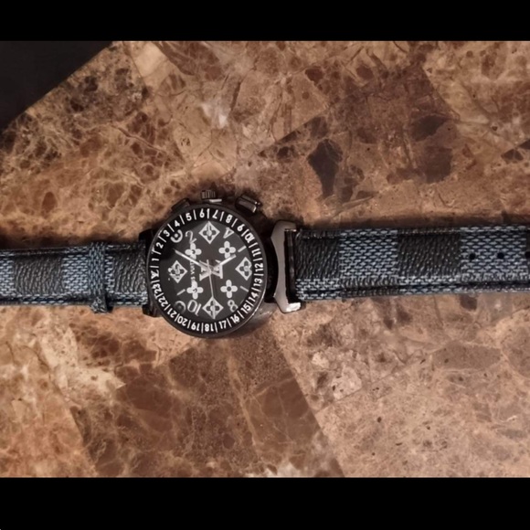 Womens Watch - Picture 3 of 3